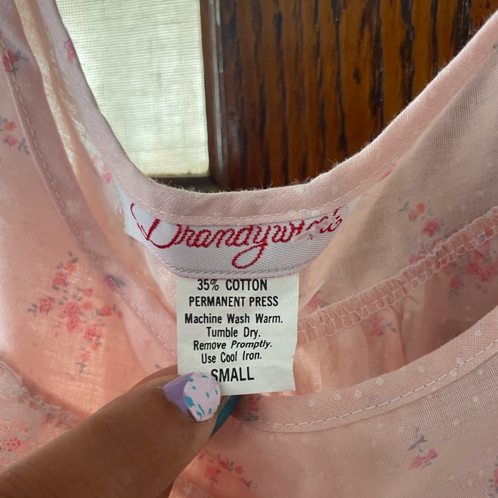 Delicate Pink Floral long Nightgown - Picture 4 of 6